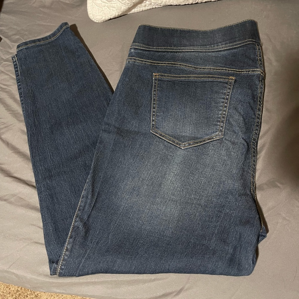 Torrid Lean Jean pull on high waisted jeans size 1 (14/16) never worn no tags